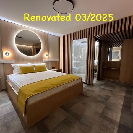 Hotel Mantova Vrhnika Eksteriør billede