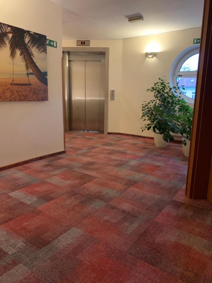 Hotel Mantova Vrhnika Eksteriør billede